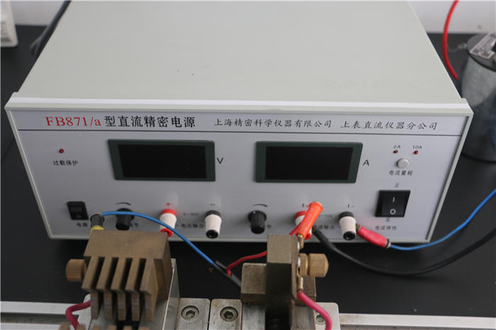 DC Precision Voltage Regulator